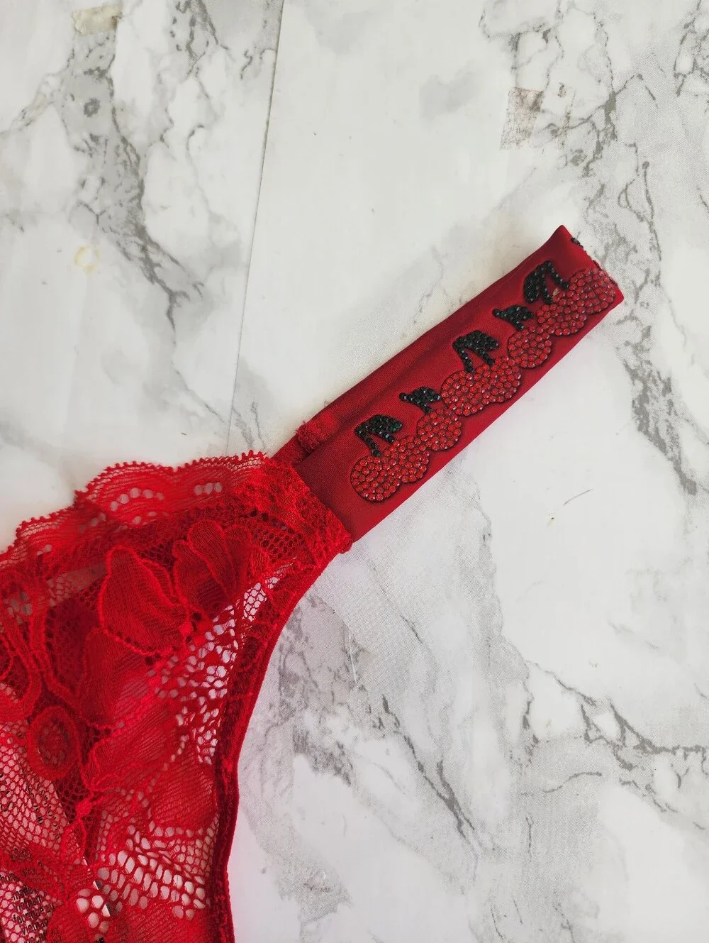 Victoria's Secret Lace Shine Rhinestone Strap Thong Panty M